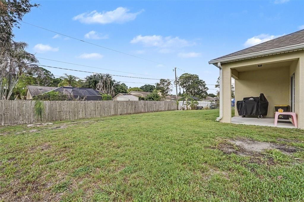 For Sale: $345,000 (4 beds, 2 baths, 1830 Square Feet)