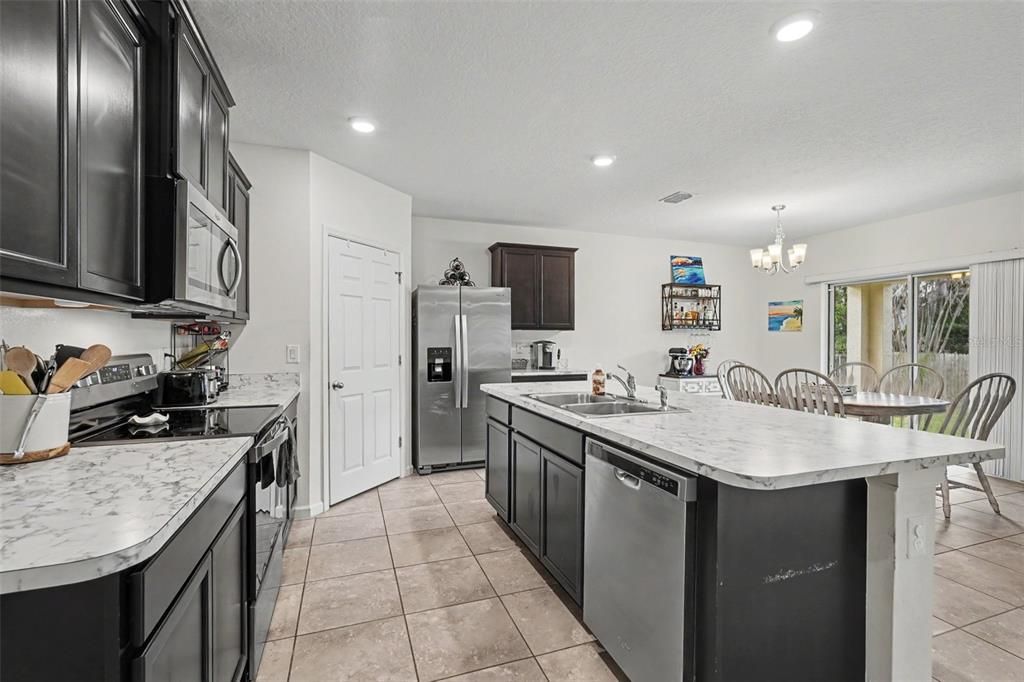 For Sale: $345,000 (4 beds, 2 baths, 1830 Square Feet)