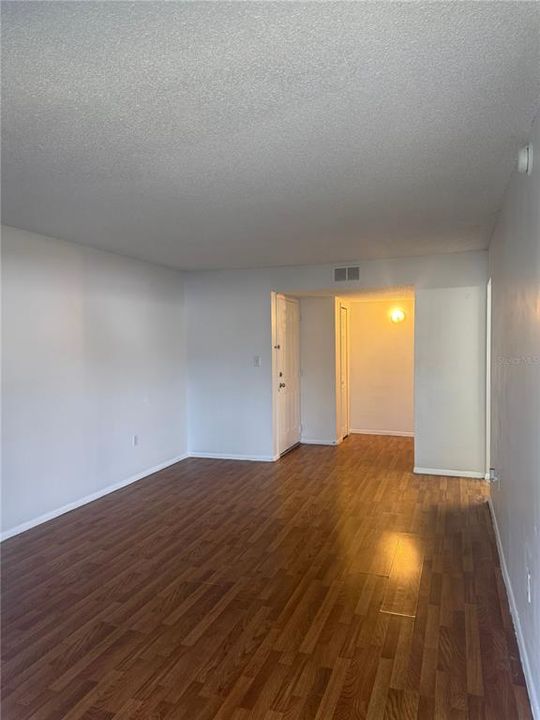 En Renta: $1,600 (4 camas, 2 baños, 1178 Pies cuadrados)