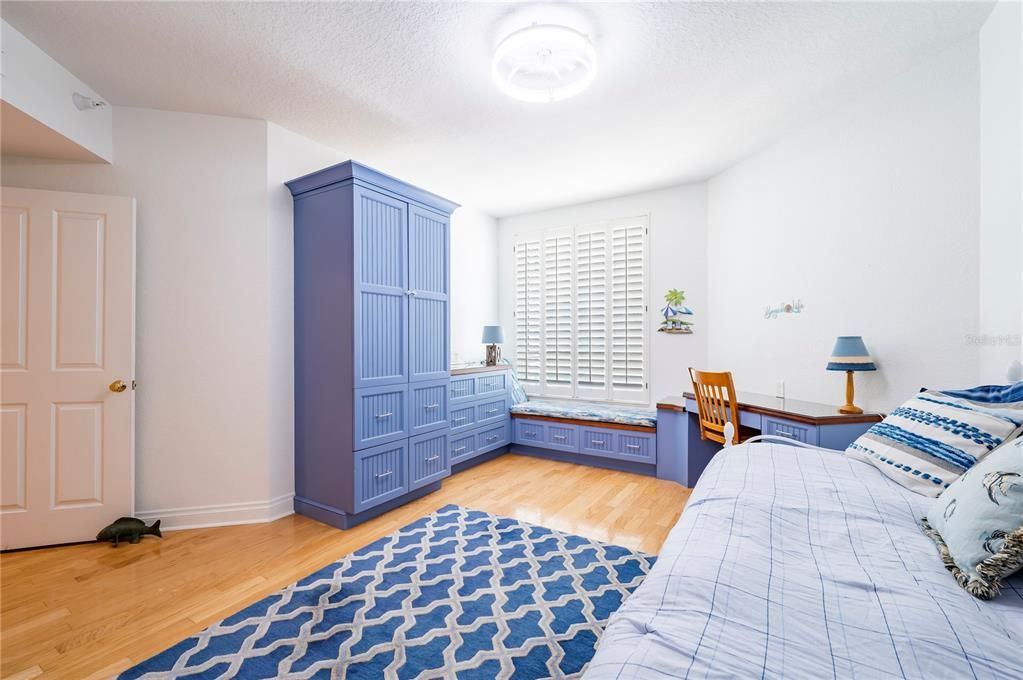 En Venta: $1,900,000 (3 camas, 3 baños, 2521 Pies cuadrados)