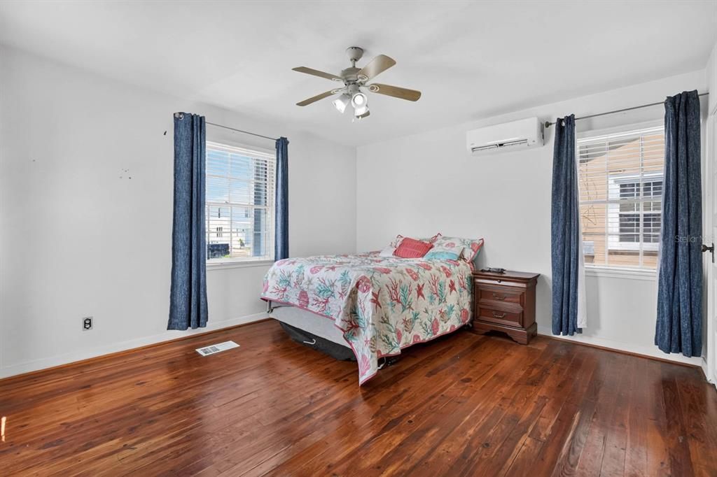 En Venta: $369,000 (3 camas, 2 baños, 1586 Pies cuadrados)