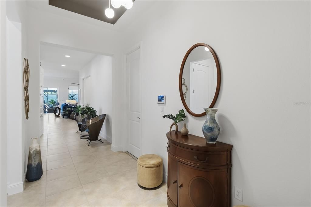 En Venta: $623,000 (3 camas, 3 baños, 2293 Pies cuadrados)