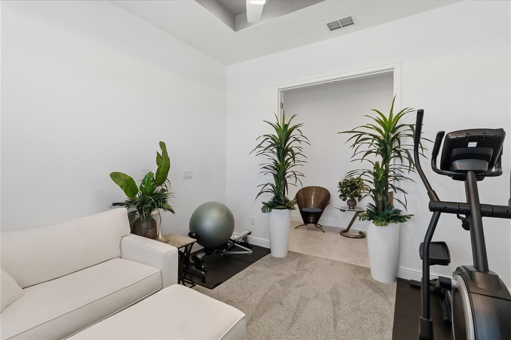 En Venta: $623,000 (3 camas, 3 baños, 2293 Pies cuadrados)