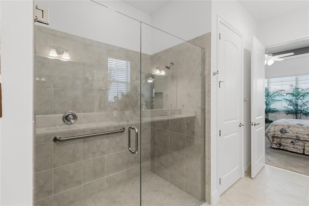 En Venta: $623,000 (3 camas, 3 baños, 2293 Pies cuadrados)