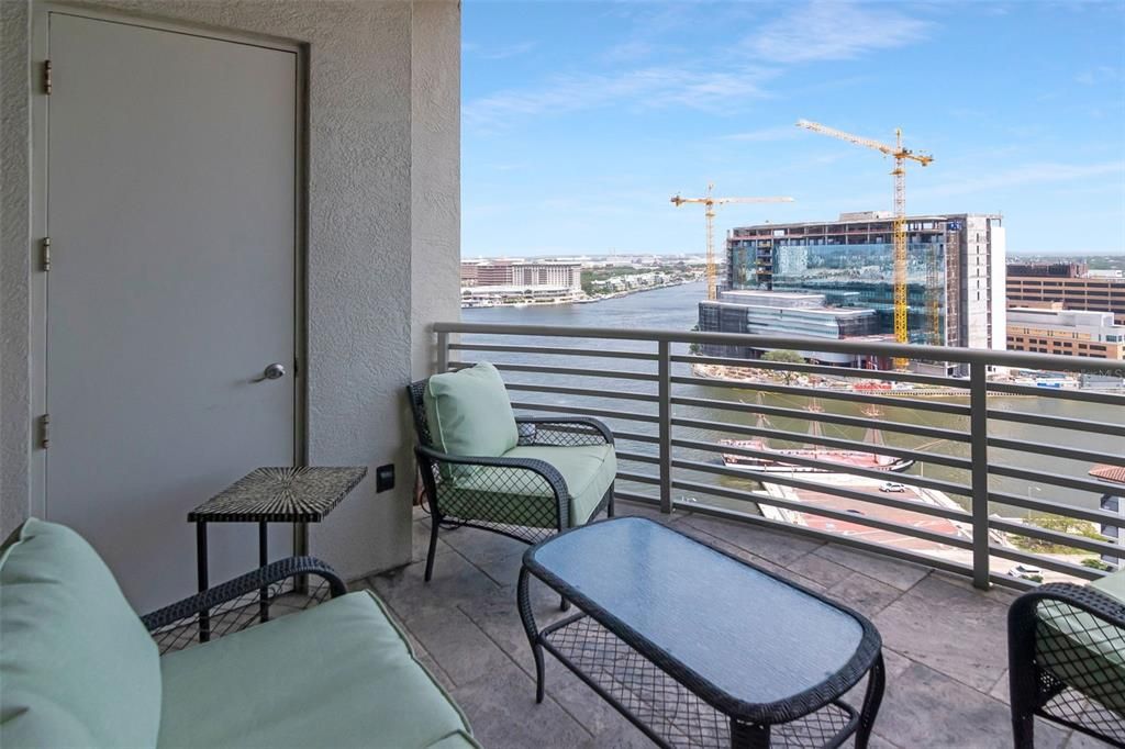 For Rent: $6,500 (3 beds, 3 baths, 1523 Square Feet)