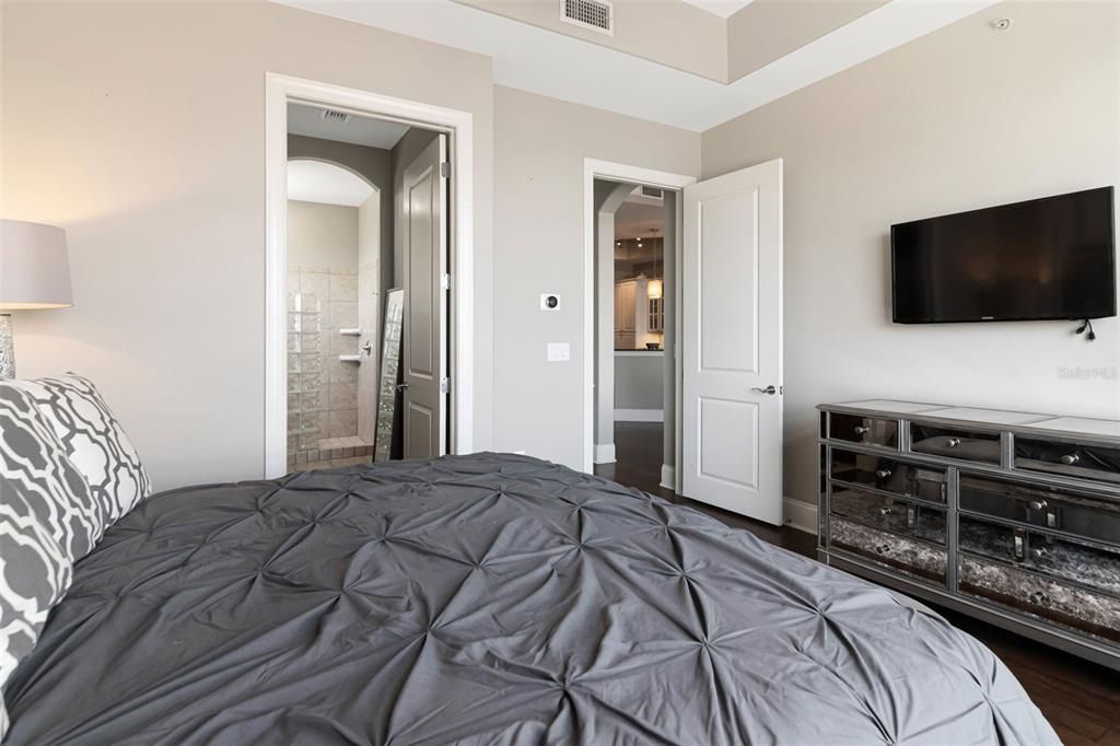 For Rent: $6,500 (3 beds, 3 baths, 1523 Square Feet)