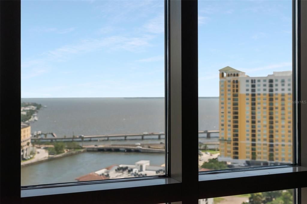 For Rent: $6,500 (3 beds, 3 baths, 1523 Square Feet)