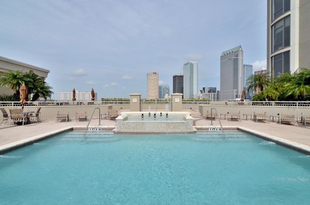For Rent: $6,500 (3 beds, 3 baths, 1523 Square Feet)