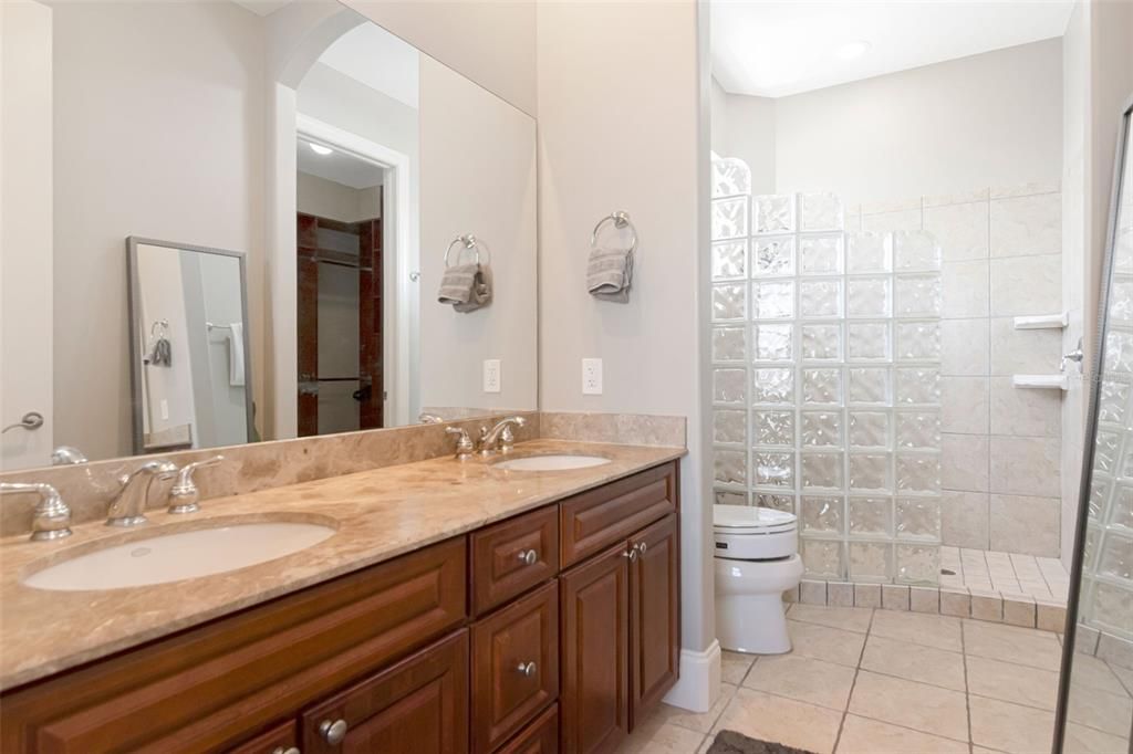 For Rent: $6,500 (3 beds, 3 baths, 1523 Square Feet)