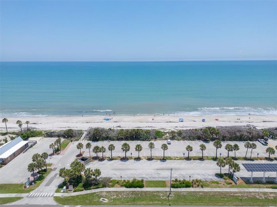 For Sale: $300,000 (2 beds, 1 baths, 1238 Square Feet)