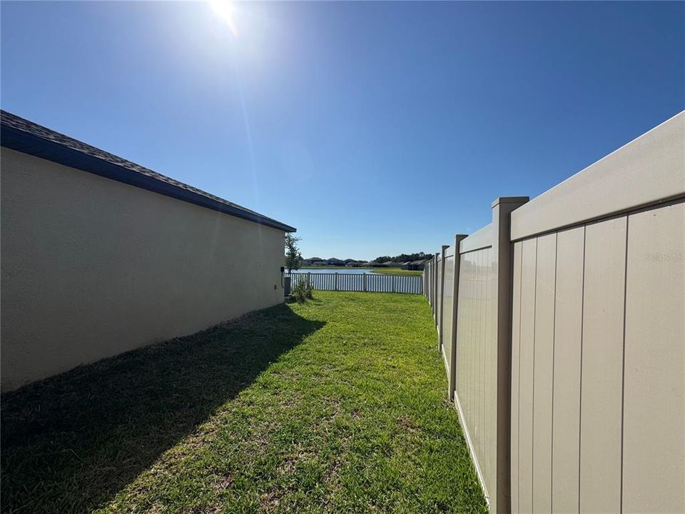 En Venta: $389,900 (4 camas, 2 baños, 1935 Pies cuadrados)
