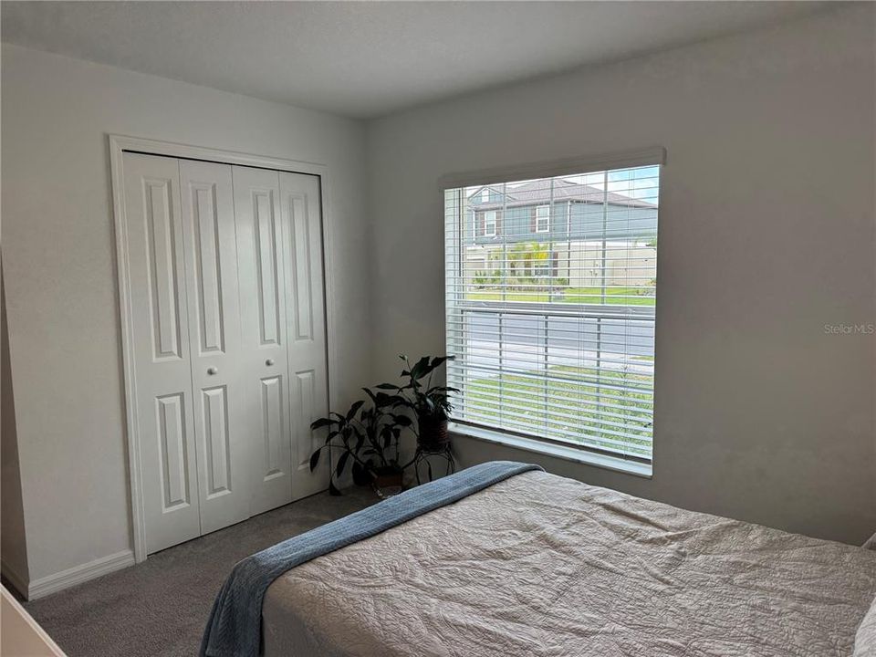 En Venta: $389,900 (4 camas, 2 baños, 1935 Pies cuadrados)