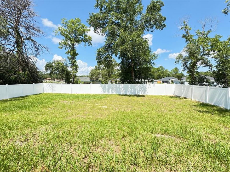 В аренду: $1,995 (4 спален, 2 ванн, 1637 Квадратных фут)