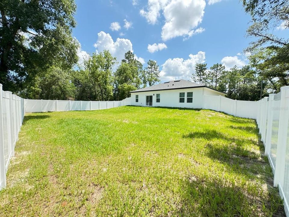 В аренду: $1,995 (4 спален, 2 ванн, 1637 Квадратных фут)