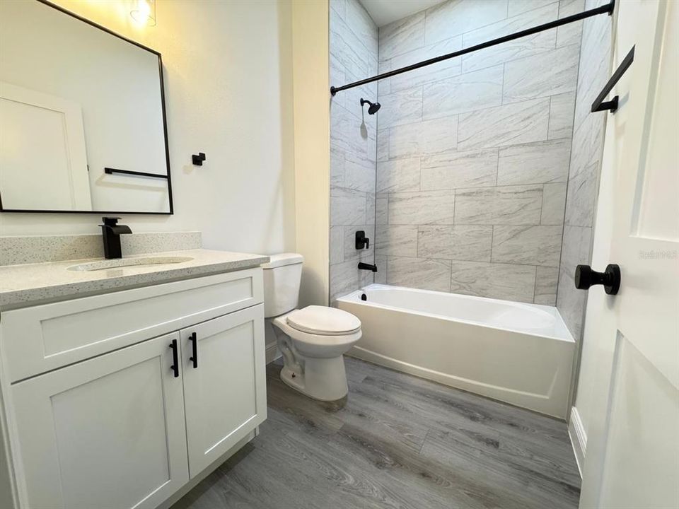 В аренду: $1,995 (4 спален, 2 ванн, 1637 Квадратных фут)