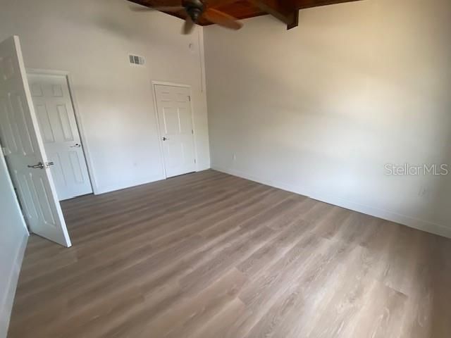 В аренду: $2,400 (2 спален, 1 ванн, 1010 Квадратных фут)