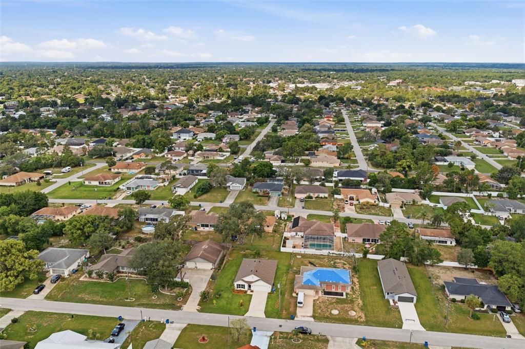 En Venta: $345,000 (4 camas, 2 baños, 1828 Pies cuadrados)
