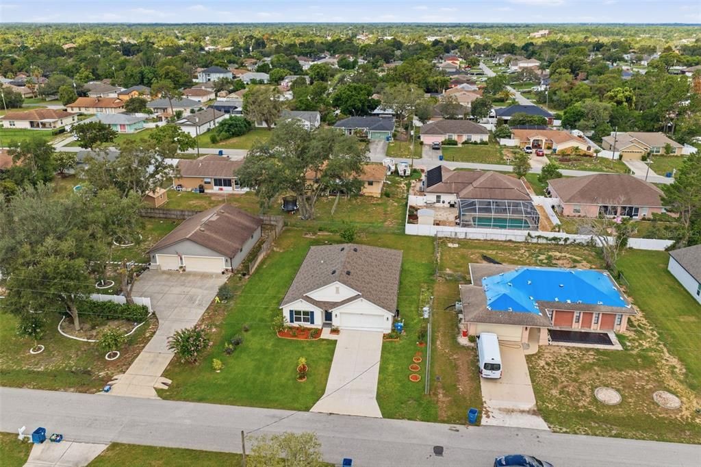 En Venta: $345,000 (4 camas, 2 baños, 1828 Pies cuadrados)
