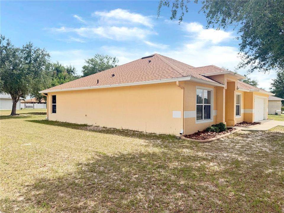 En Venta: $325,000 (3 camas, 2 baños, 1825 Pies cuadrados)