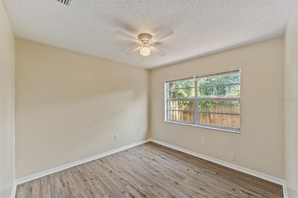 For Rent: $2,195 (4 beds, 2 baths, 1762 Square Feet)
