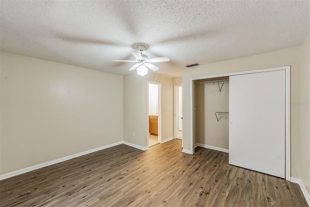 For Rent: $2,195 (4 beds, 2 baths, 1762 Square Feet)