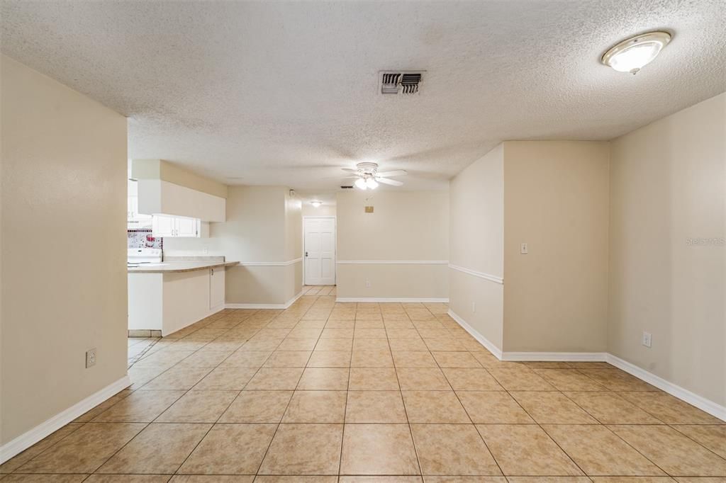 For Rent: $2,195 (4 beds, 2 baths, 1762 Square Feet)