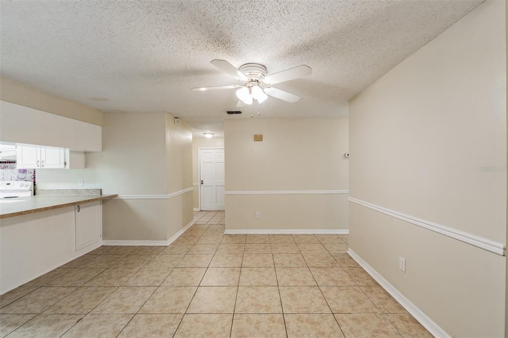 For Rent: $2,195 (4 beds, 2 baths, 1762 Square Feet)