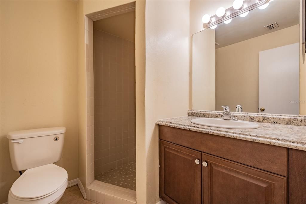 For Rent: $2,195 (4 beds, 2 baths, 1762 Square Feet)