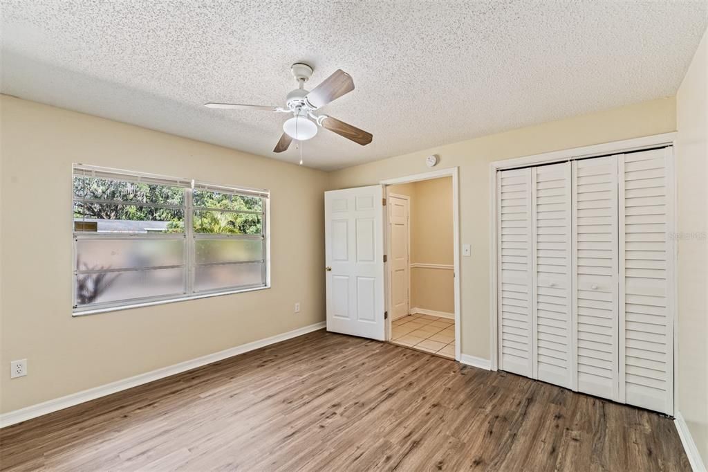 For Rent: $2,195 (4 beds, 2 baths, 1762 Square Feet)