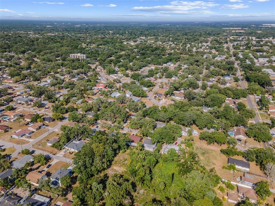 For Rent: $2,195 (4 beds, 2 baths, 1762 Square Feet)