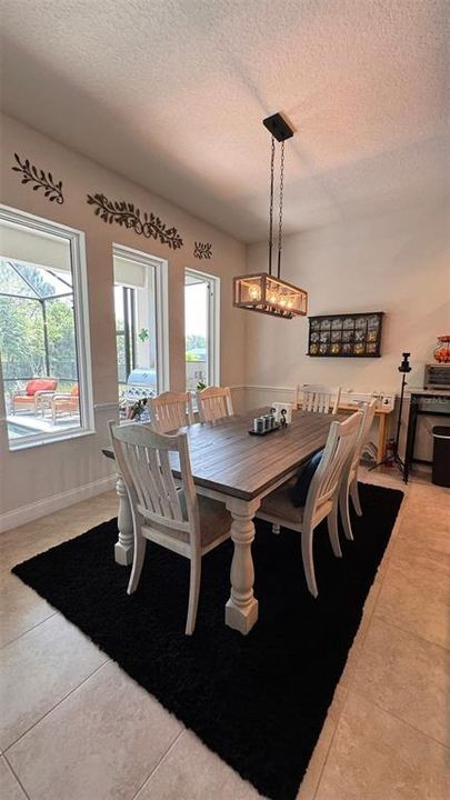 En Venta: $599,900 (3 camas, 3 baños, 1851 Pies cuadrados)