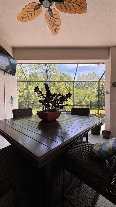 En Venta: $599,900 (3 camas, 3 baños, 1851 Pies cuadrados)