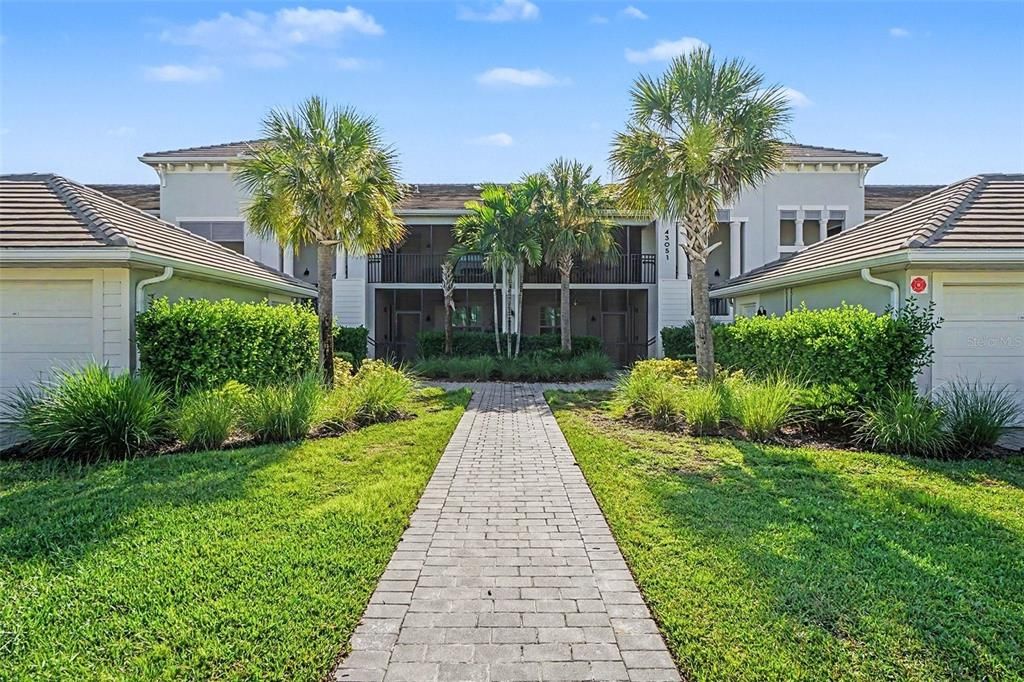 For Sale: $339,000 (2 beds, 2 baths, 1366 Square Feet)