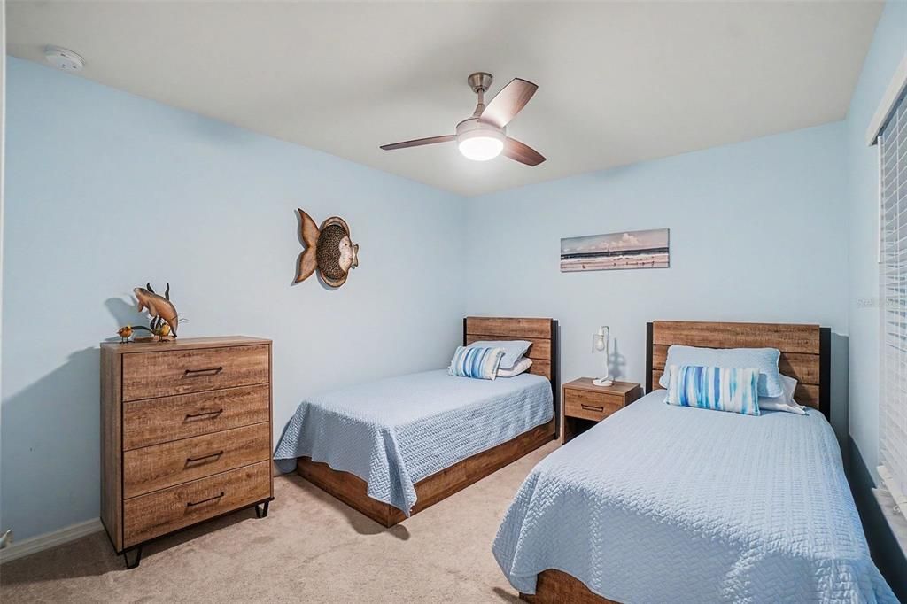 For Sale: $339,000 (2 beds, 2 baths, 1366 Square Feet)