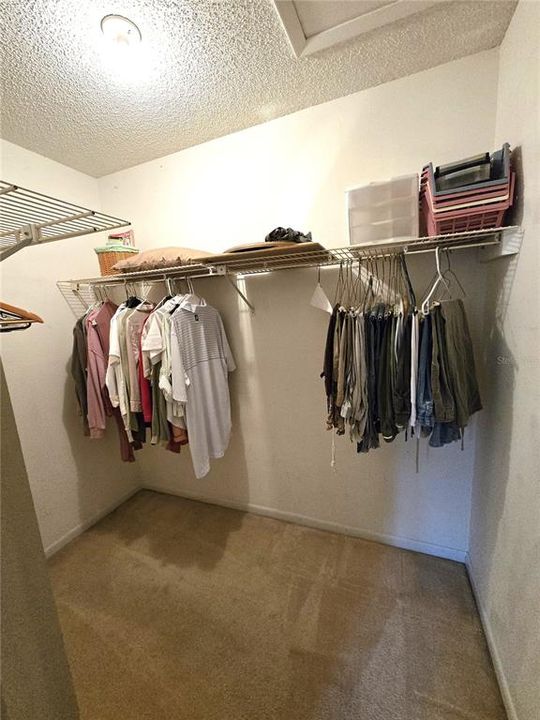 En Venta: $364,000 (3 camas, 2 baños, 1688 Pies cuadrados)