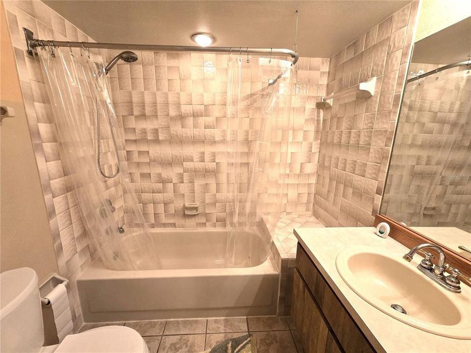 En Venta: $364,000 (3 camas, 2 baños, 1688 Pies cuadrados)