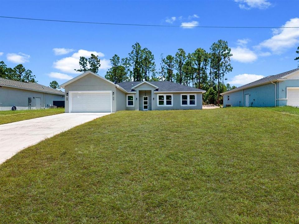For Sale: $345,000 (3 beds, 2 baths, 1612 Square Feet)