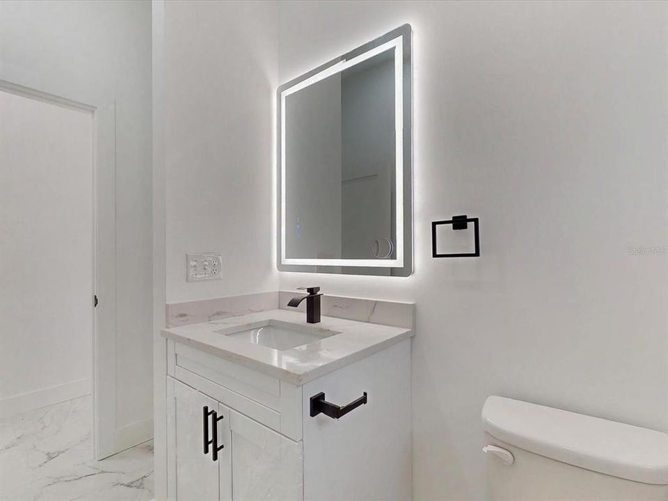 For Sale: $345,000 (3 beds, 2 baths, 1612 Square Feet)