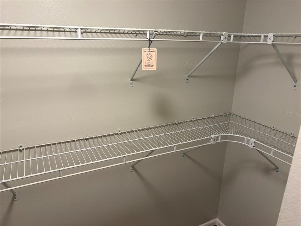 В аренду: $1,350 (1 спален, 1 ванн, 924 Квадратных фут)