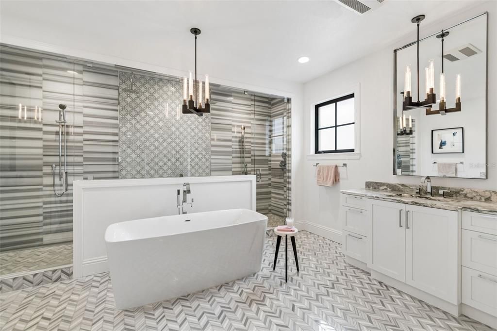 : $4,000,000 (5 beds, 5 baths, 5006 Square Feet)