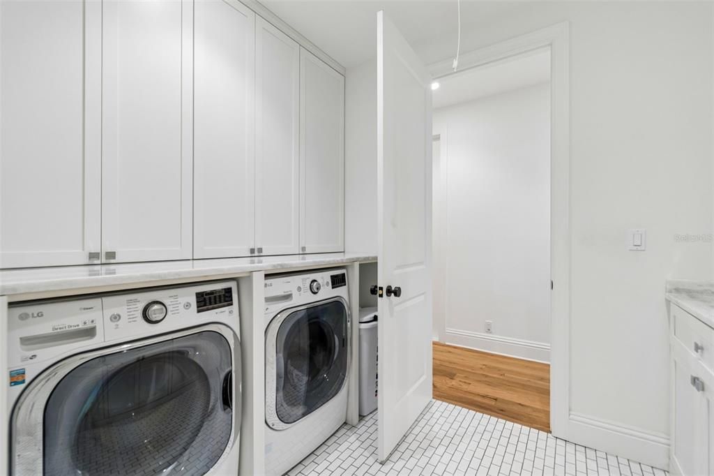 : $4,000,000 (5 beds, 5 baths, 5006 Square Feet)
