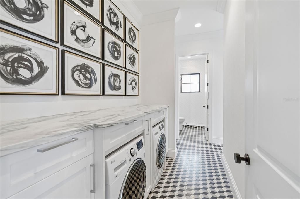 : $4,000,000 (5 beds, 5 baths, 5006 Square Feet)