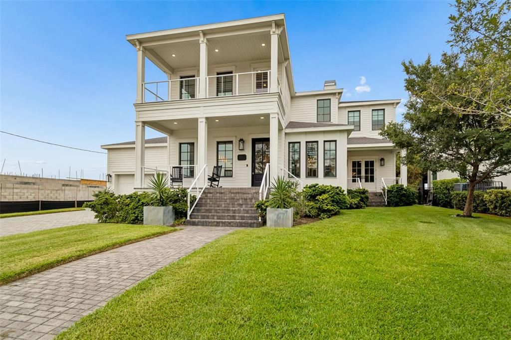 : $4,000,000 (5 beds, 5 baths, 5006 Square Feet)