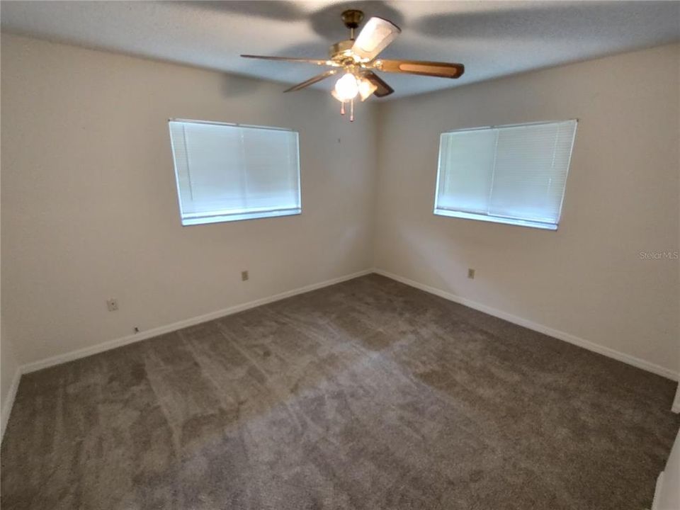 For Rent: $1,400 (2 beds, 2 baths, 1040 Square Feet)