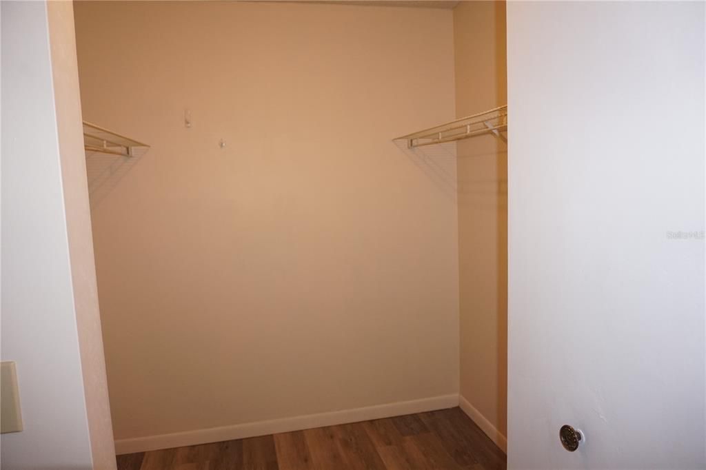 For Rent: $1,400 (2 beds, 2 baths, 1224 Square Feet)