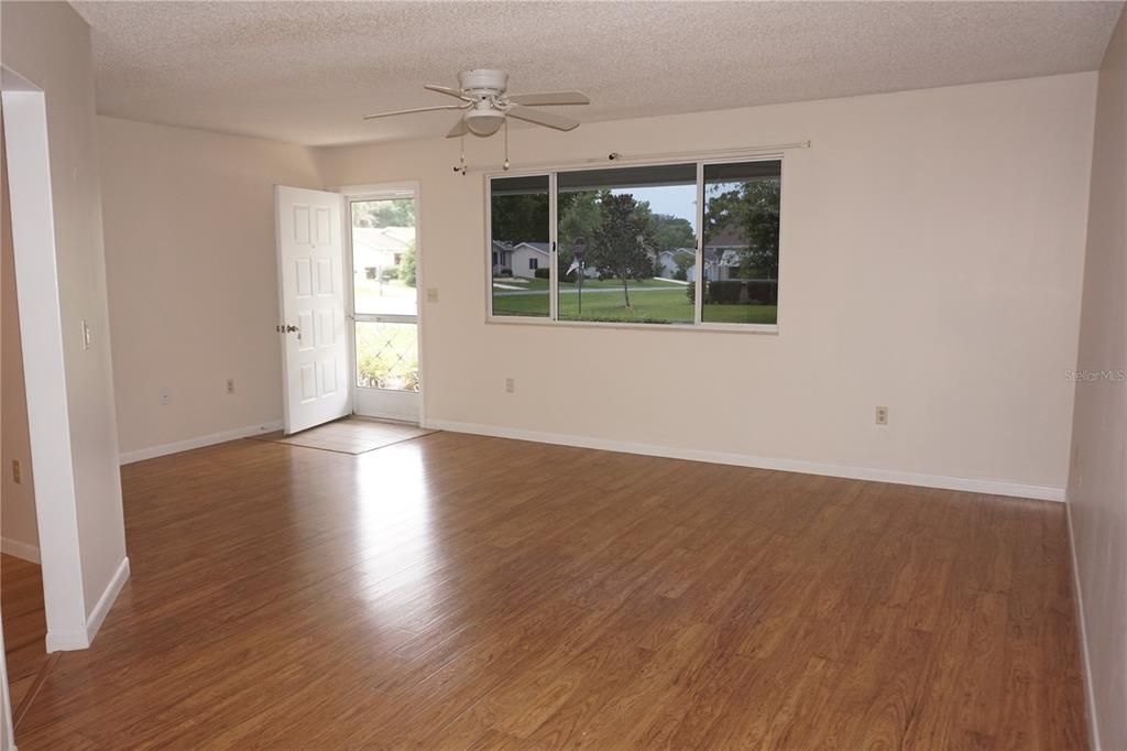 For Rent: $1,400 (2 beds, 2 baths, 1224 Square Feet)