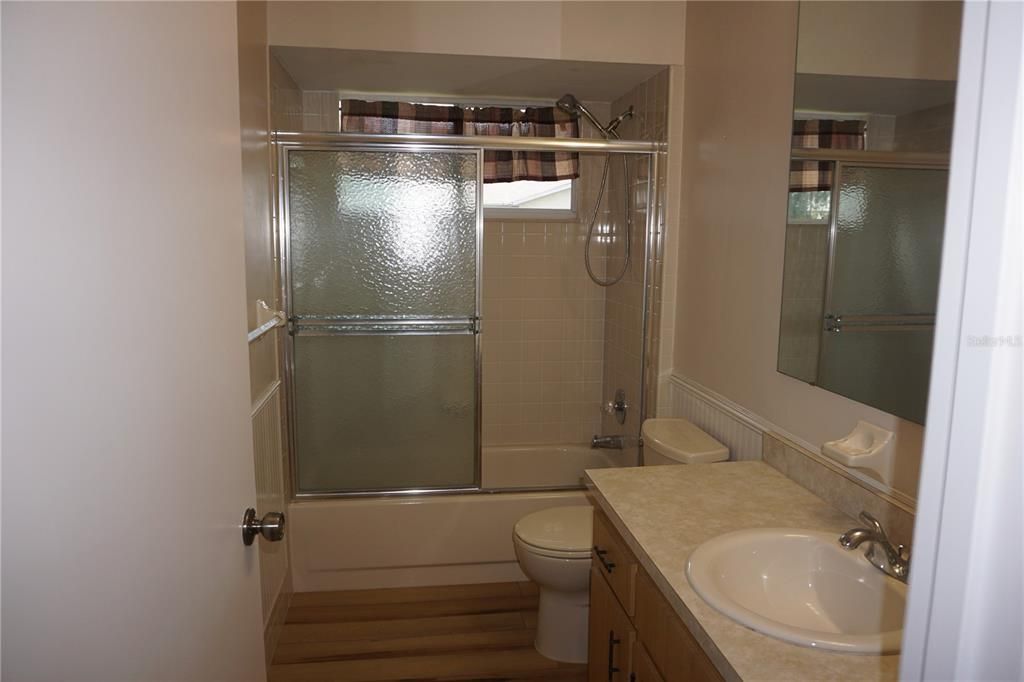 For Rent: $1,400 (2 beds, 2 baths, 1224 Square Feet)