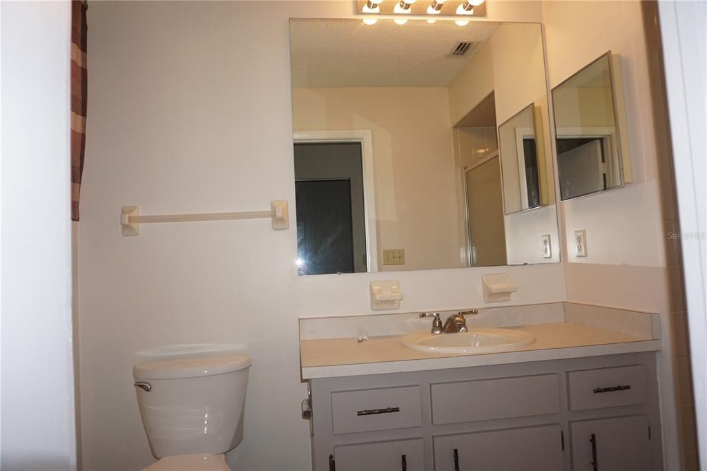 For Rent: $1,400 (2 beds, 2 baths, 1224 Square Feet)