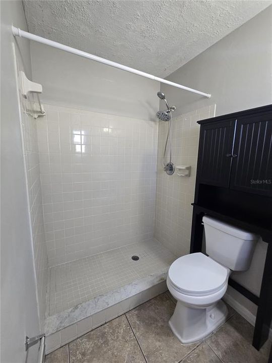 For Rent: $2,100 (3 beds, 2 baths, 1136 Square Feet)