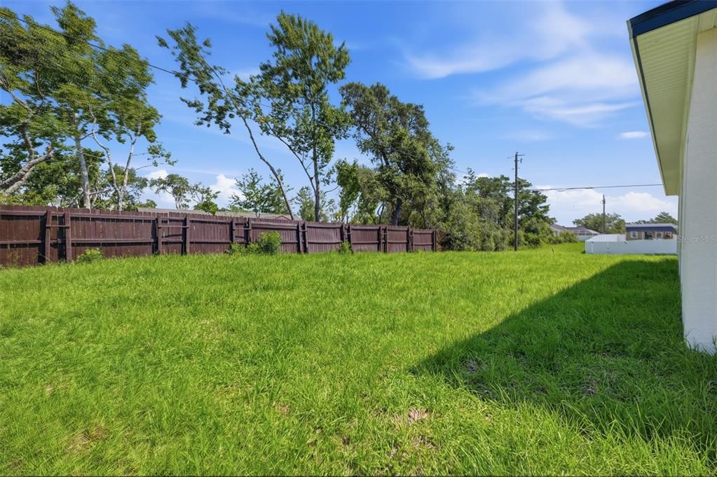 На продажу: $335,000 (4 спален, 2 ванн, 1799 Квадратных фут)